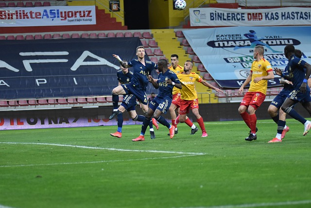 洲足球中的 洲足球中的