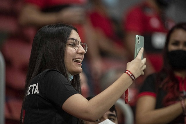 这显然是基 这显然是基